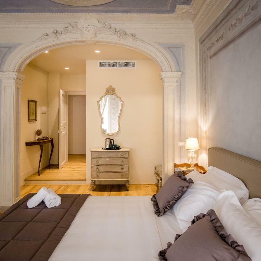 Bed and Breakfast San Pier Novello In Oltrarno Florenz Exterior foto
